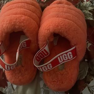 UGG Fluff yeah slides